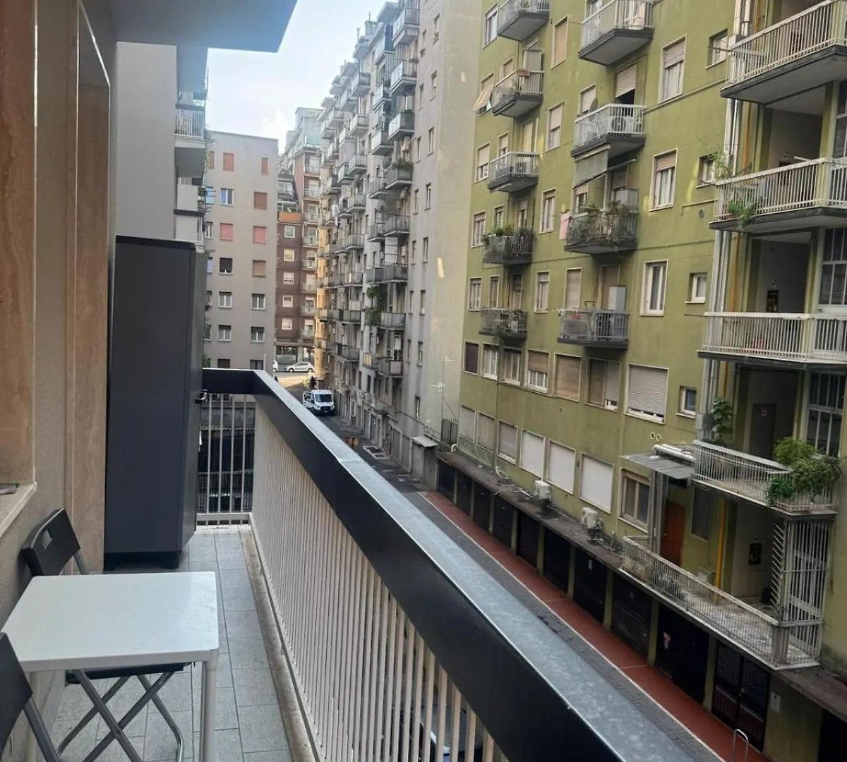 A Casa Di Imma A 5 Min Stazione Centrale, Wi-Fi Veloce, Balcone Abitabile Milan 0*,