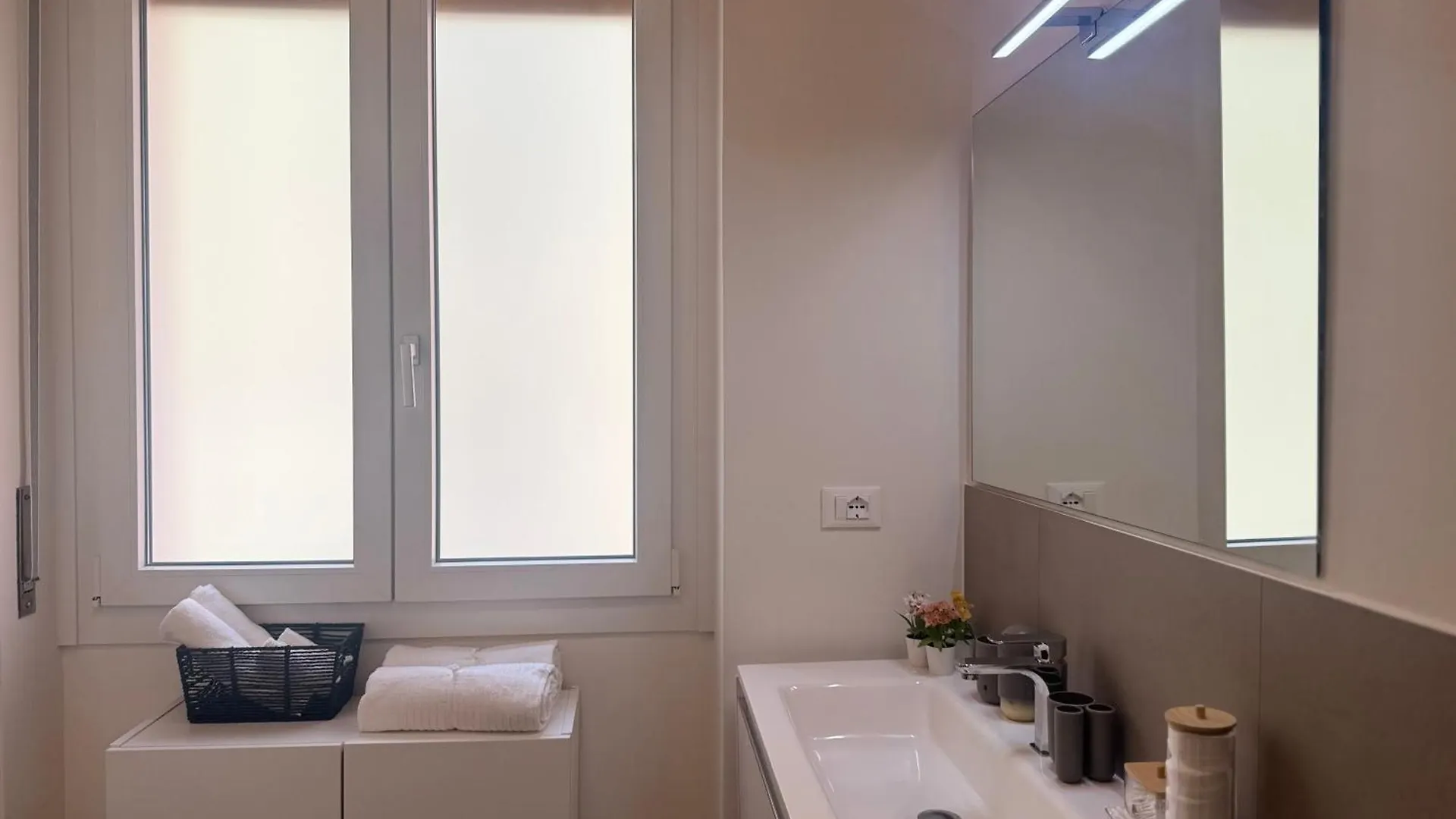 Appartement A Casa Di Imma A 5 Min Stazione Centrale, Wi-Fi Veloce, Balcone Abitabile Milan