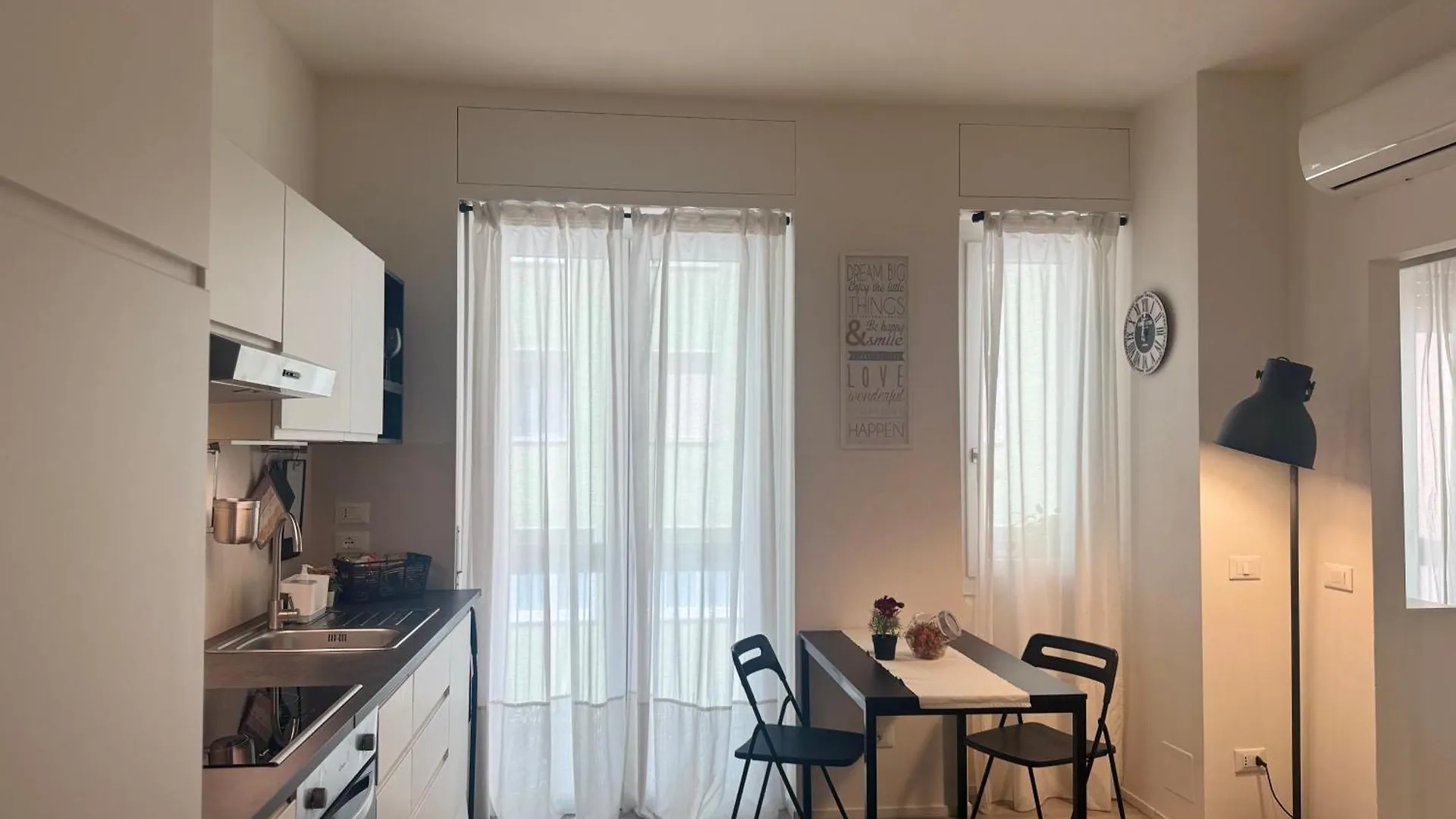 A Casa Di Imma A 5 Min Stazione Centrale, Wi-Fi Veloce, Balcone Abitabile Milan Appartement