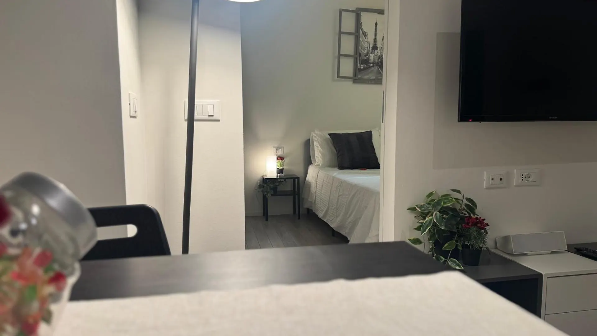 A Casa Di Imma A 5 Min Stazione Centrale, Wi-Fi Veloce, Balcone Abitabile Milano Italien
